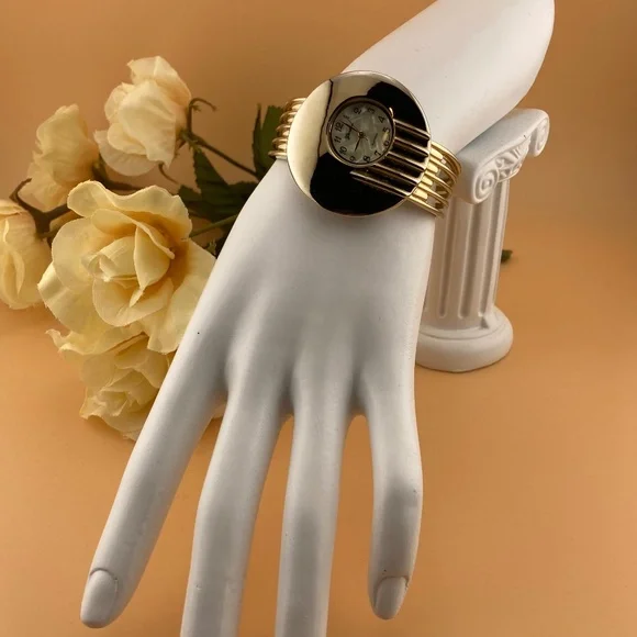 GENEVA Cuff Watches 2 - 1 Gold & 1 Silver - Picture 5 of 8